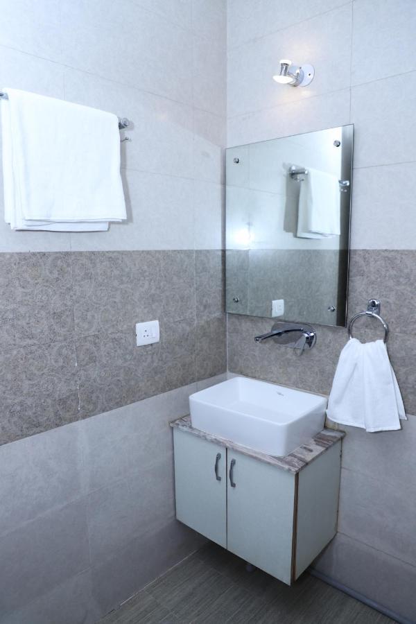 גורגאון Nirvana Rooms מראה חיצוני תמונה