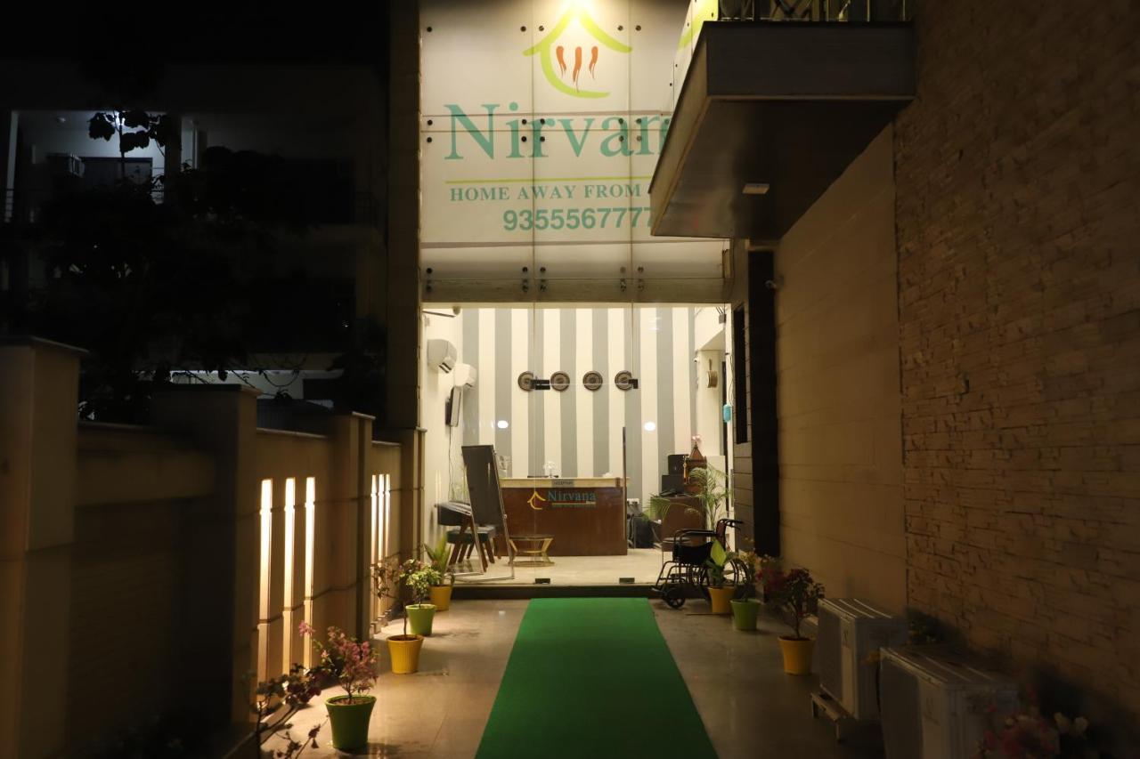 גורגאון Nirvana Rooms מראה חיצוני תמונה